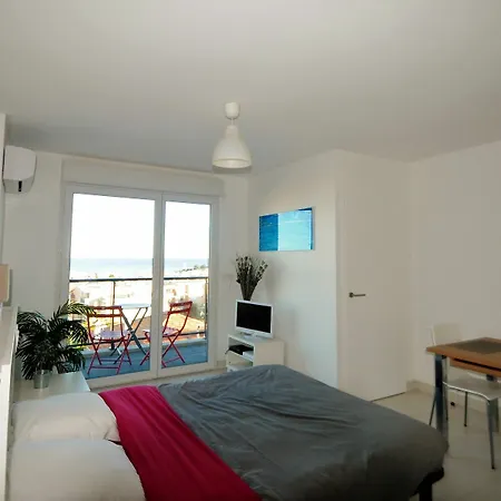 Allia Garden Apartment *